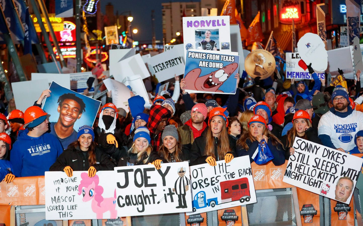 Mighty Roar: The Story of the 2019 Memphis Tigers Football Team
