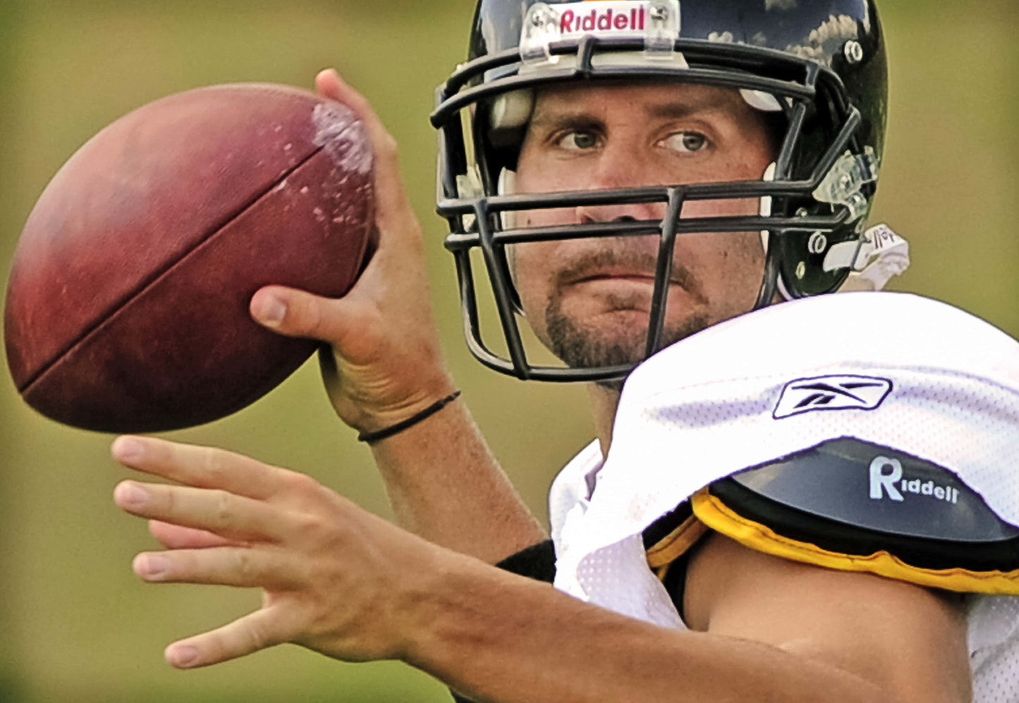 Quarterback of Steel: Ben Roethlisberger’s Remarkable 18-Year Career in Pittsburgh