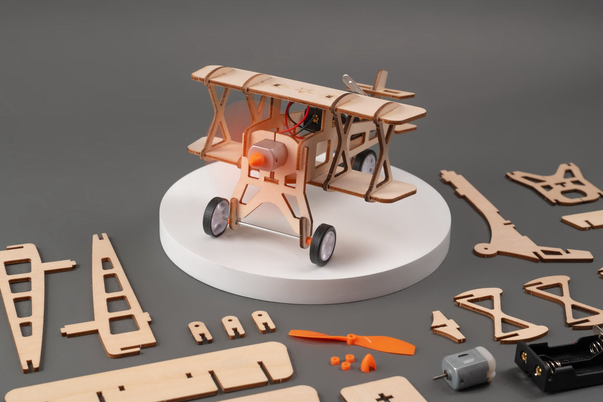 Propeller Plane DIY Kit, Educational STEM Toy