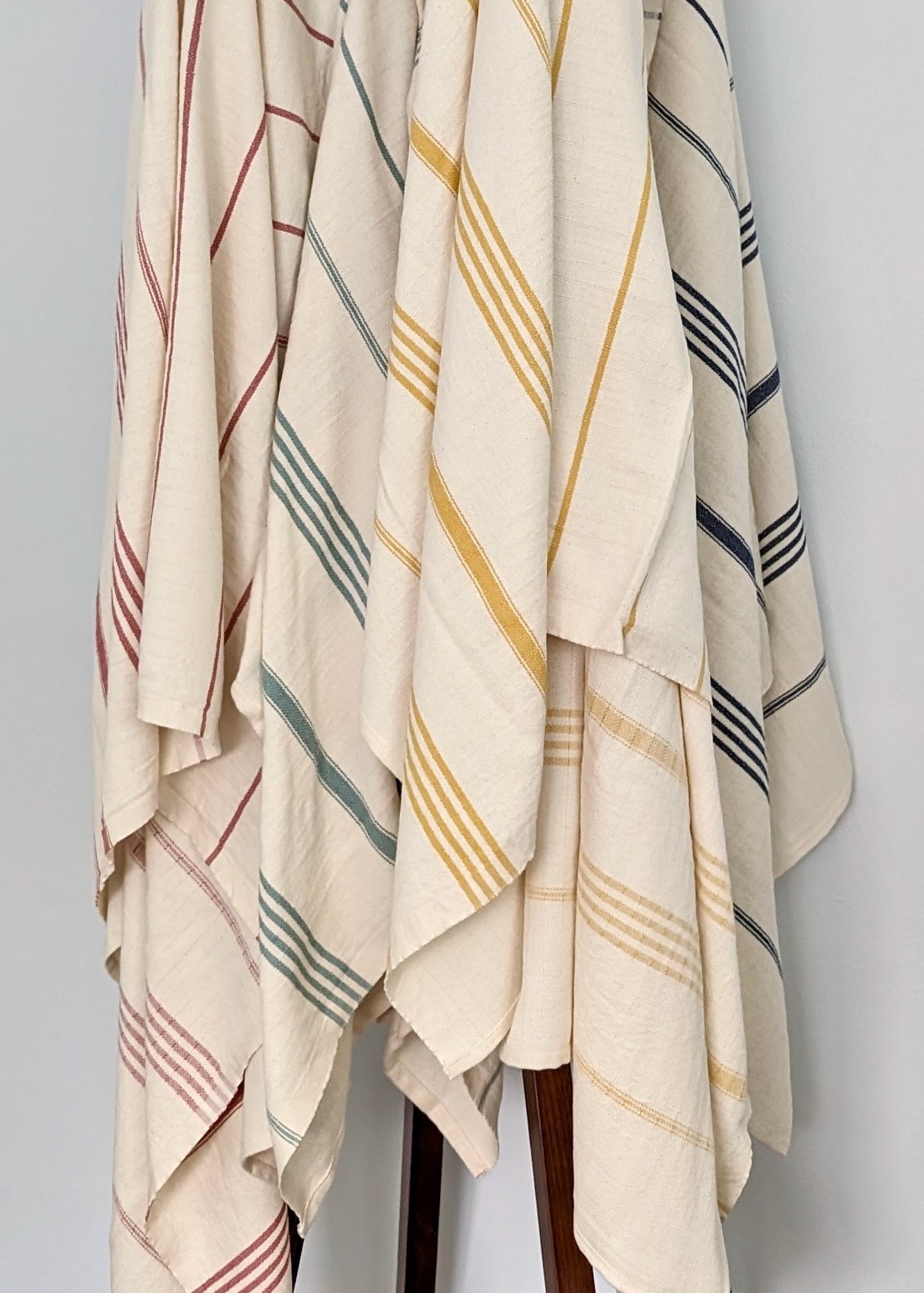 Horizon Stripe Turkish Cotton Towel Collection - Sand-Repelling, Quick-Drying, Tassel-Free, 39”x70”