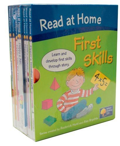 Read at Home: First Skills Pack of 8 [Board book]