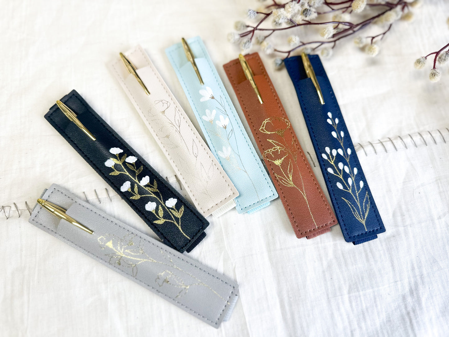 Elastic Pen Holder