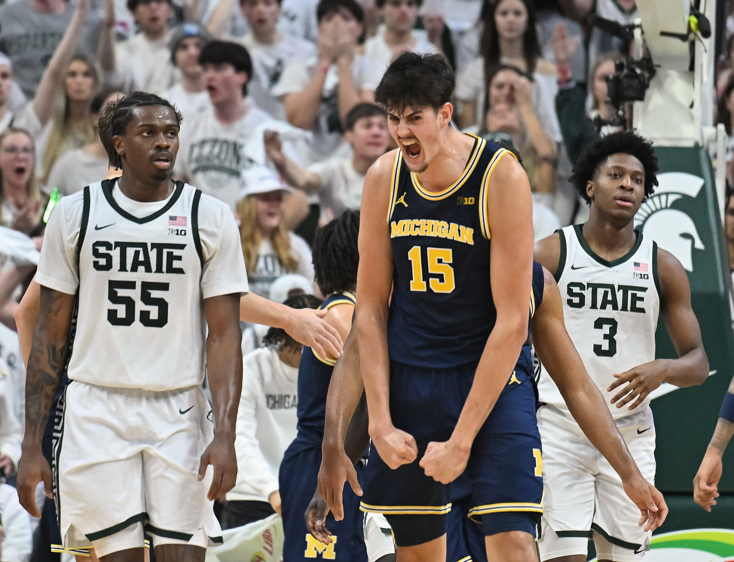 MAIZE THE ROOF: How the Michigan Wolverines Dominated College Basketball (Pediment)  - PREORDER ships 06/05/2026