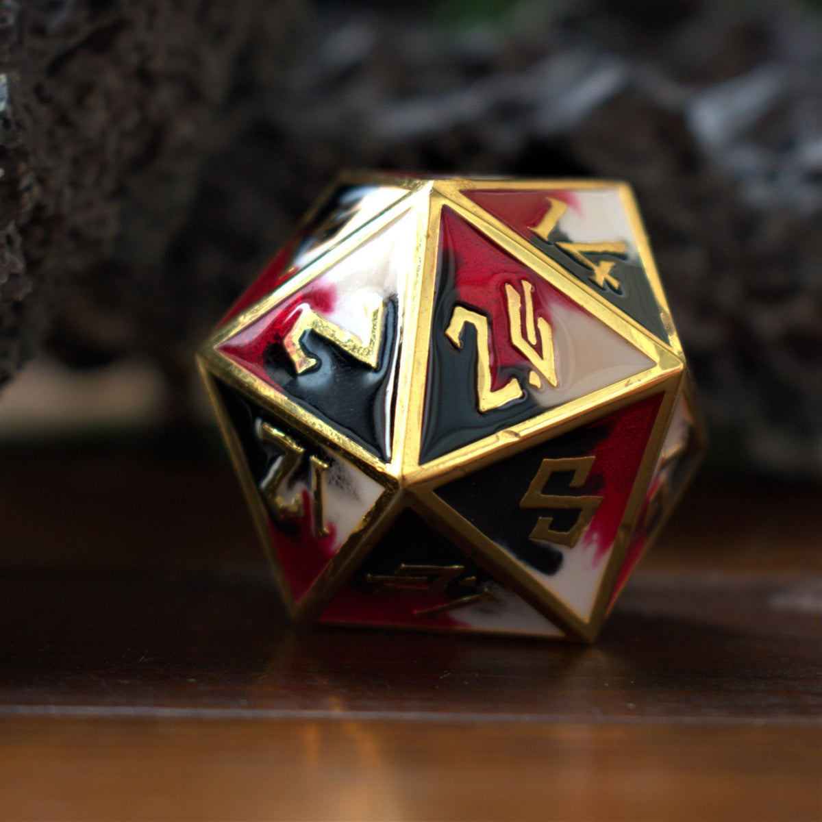 Pre-Order || Queen's Gambit Metal 35mm D20