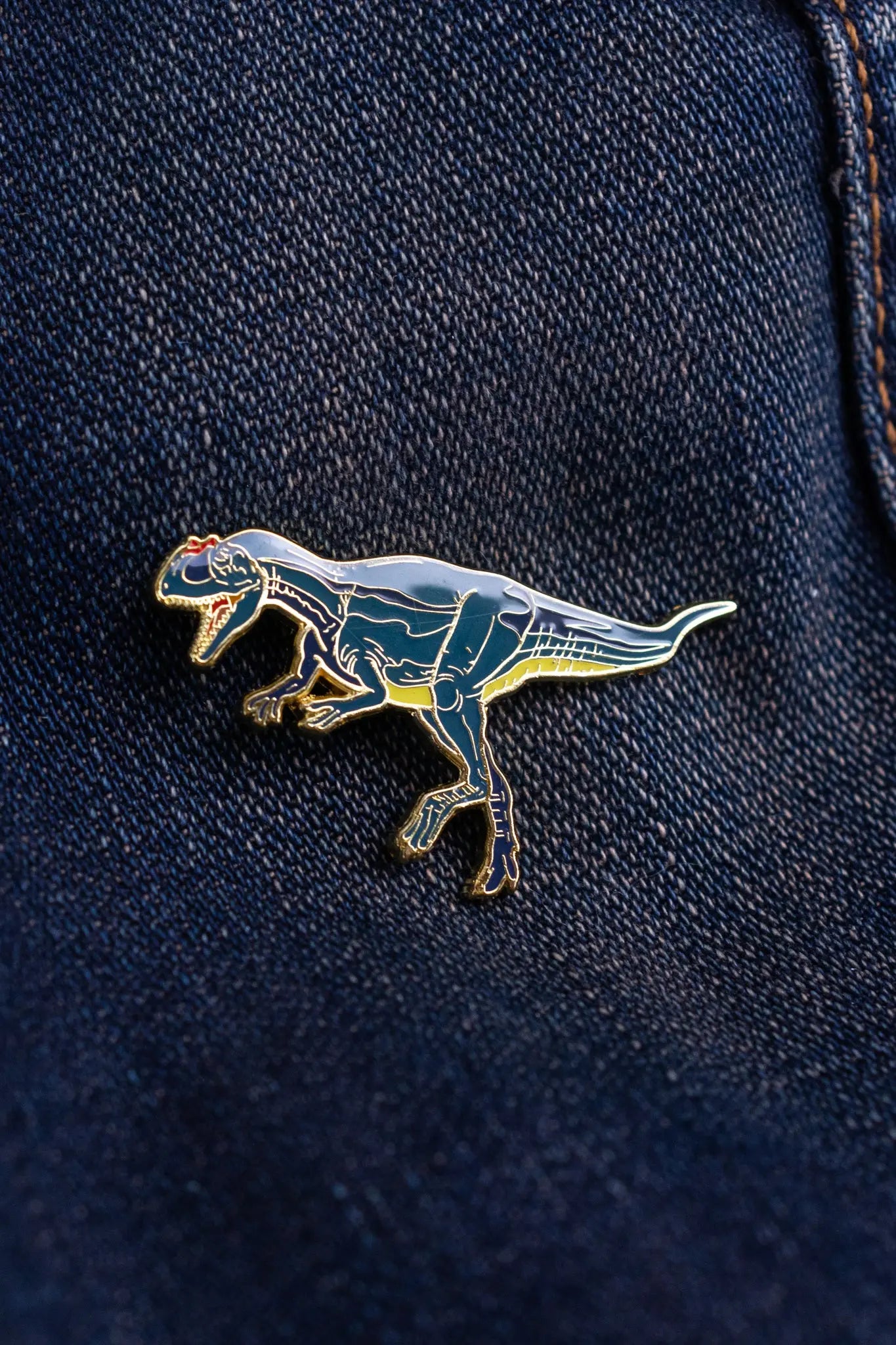 Allosaurus Enamel Pin (Allosaurus fragilis)