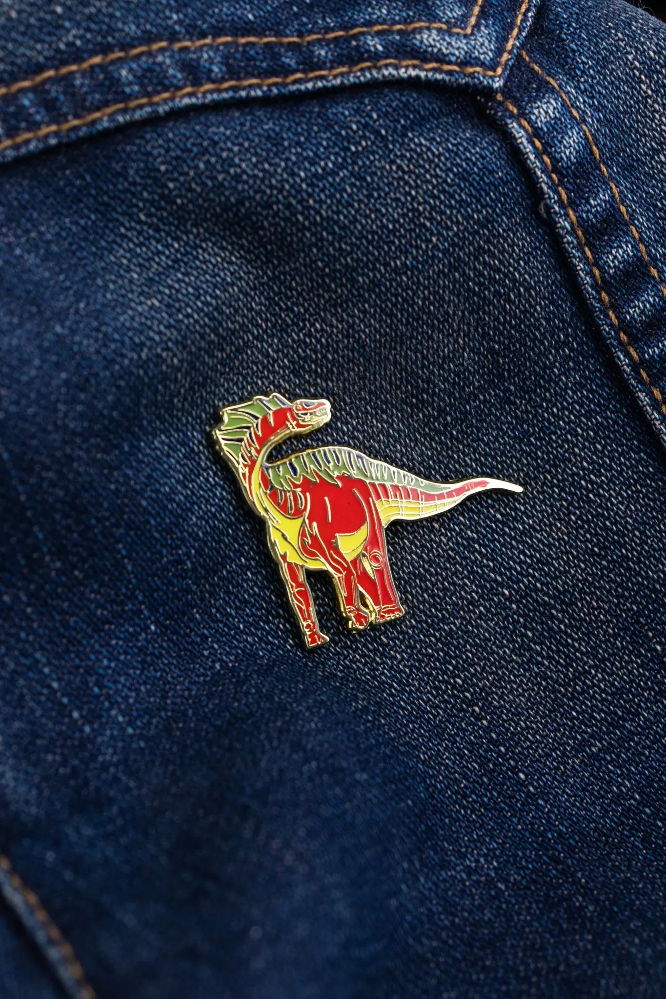 Amargasaurus Enamel Pin (Amargasaurus cazaui)