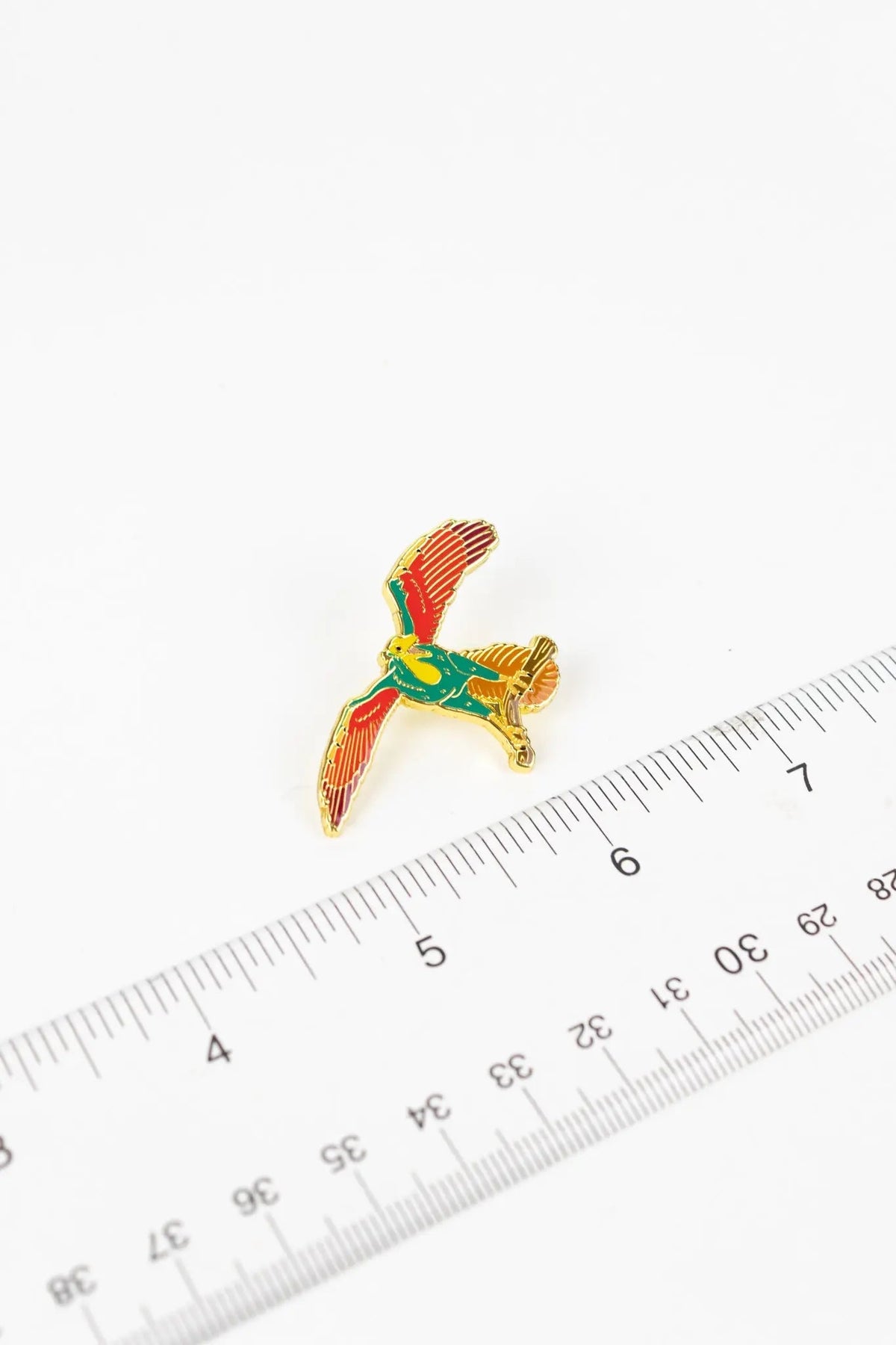 Archaeopteryx Enamel Pin (Archaeopteryx lithographica)