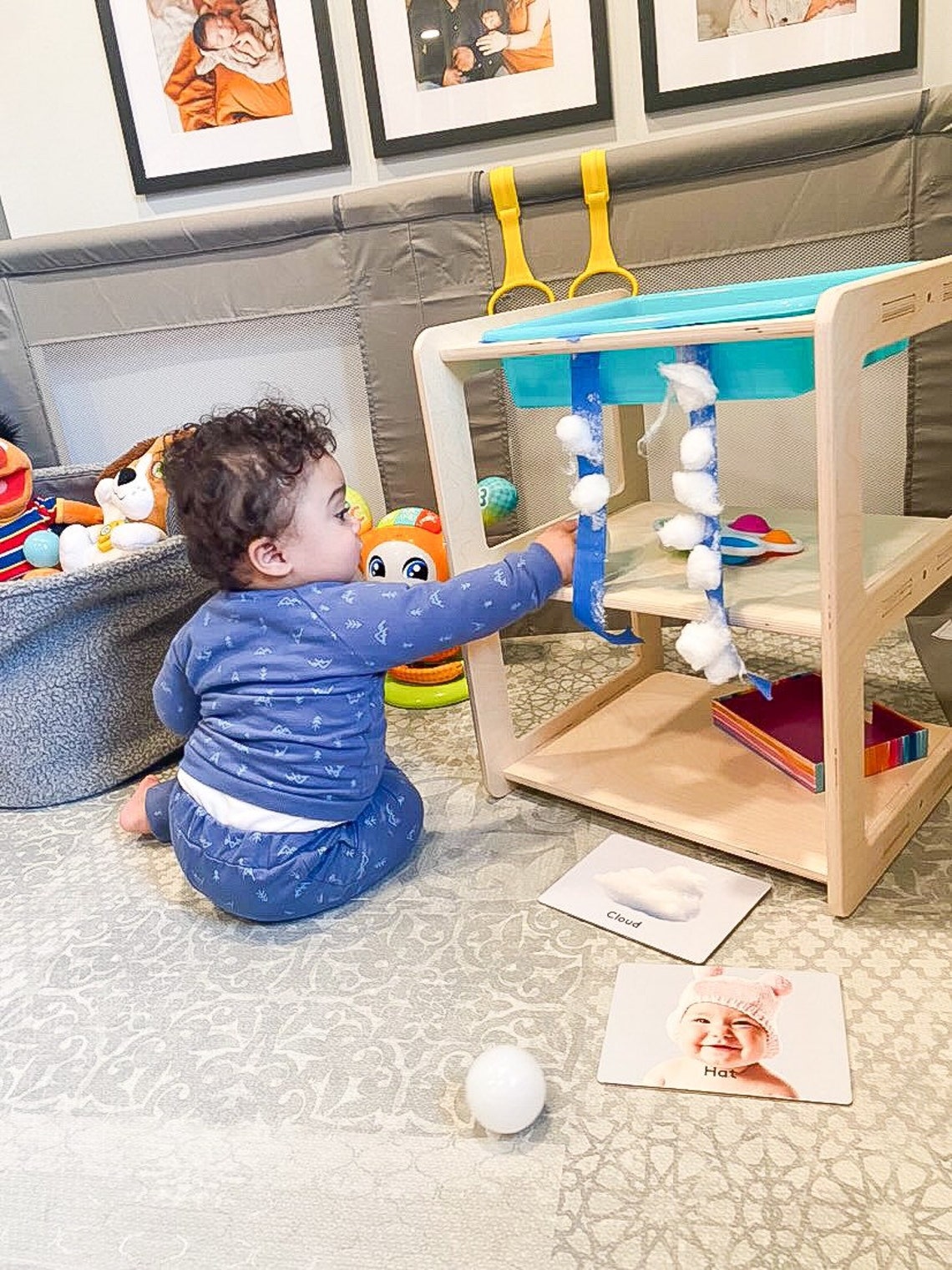 MARVIN- Sensory Table