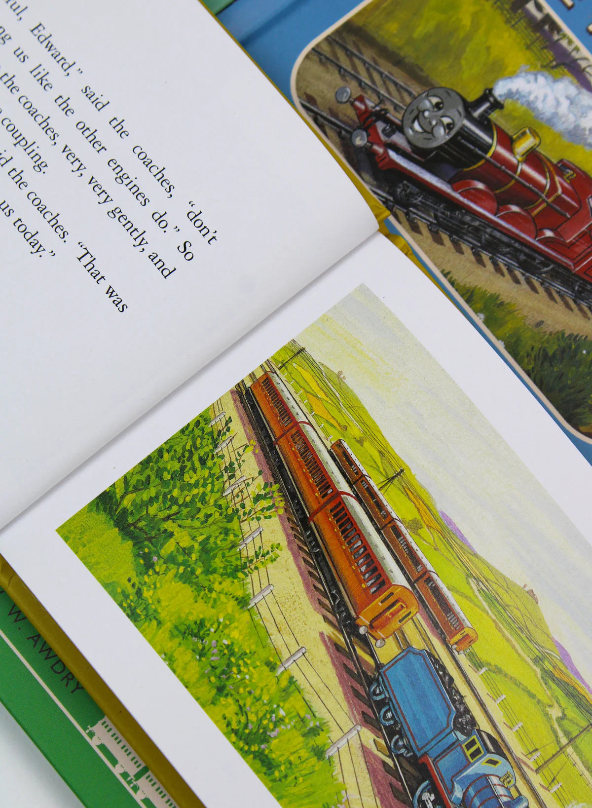 Thomas Tank Engine ClassicLibrary英語絵本26冊 注目 Amazon.co.jp: Thomas ClassicLibrary英語絵本26冊 Engine