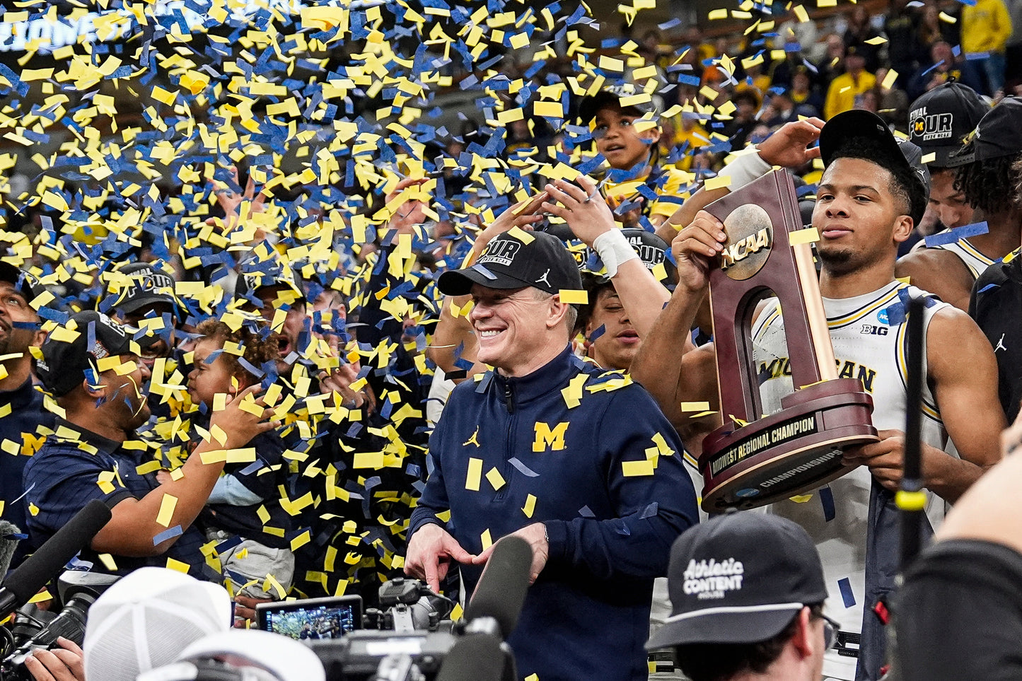 MAIZE THE ROOF: How the Michigan Wolverines Dominated College Basketball (Pediment)  - PREORDER ships 06/05/2026